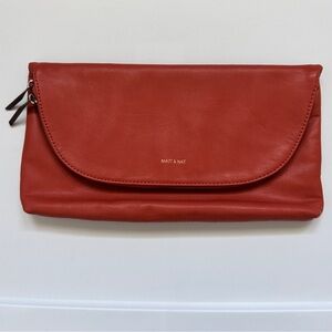 Matt & Nat Robby Clutch